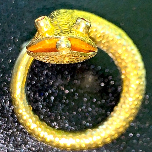 Vintage 18K Gold Large Snake Ring w/ruby eyes - Picture 8 of 13